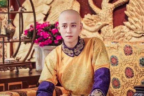 清朝时期,为什么有的年龄很小的皇子就继承皇位了