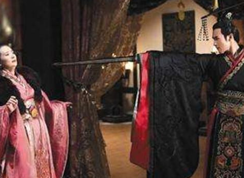 秦朝被称之为暴秦 秦始皇活着的时候为什么人造反</span>
                      