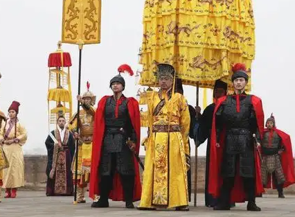 古代皇帝在御驾亲征的时候 他们是如何保证自己的安全的</span>
                      