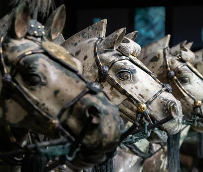 秦始皇和汉武帝都十分残暴 史学家为什么还对他们称赞有加</span>
                      