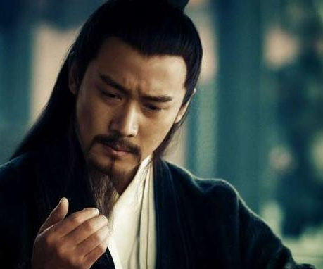 东汉末年各地霸主那么多 诸葛亮为什么会选择刘备</span>