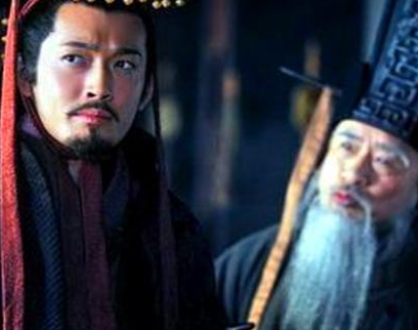 在赤壁之战之前 江东的臣子们为什么要求孙权迎降曹操</span>
                      