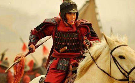 古代长枪为什么要挂着一撮红缨 古人这么做是为了好看吗</span>
                      