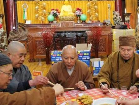 古代和尚都是吃素的 他们为什么还长得那么胖</span>
                      