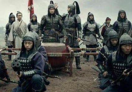 古代将军带着大军镇守边疆 皇帝为什么不担心他们造反</span>
                      