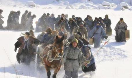 康熙并不是大家想象的那么完美 他做的暴行有哪些