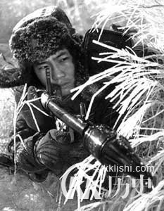中国兵器传奇 与苏军坦克拼刺刀的老40火
