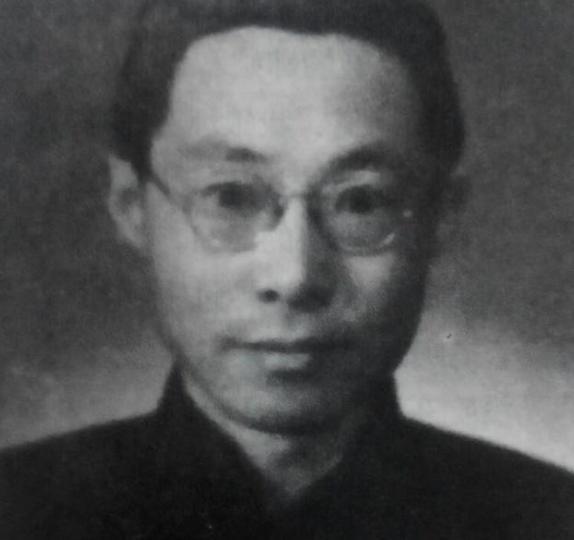 她是民国才女，跟丈夫结婚24年同居不同寝