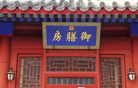 古代刺客通过饭菜如果下毒杀皇帝的话 皇帝最后会被毒死吗