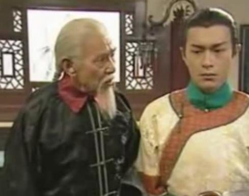 雍正最信任的大臣鄂尔泰的下场是什么