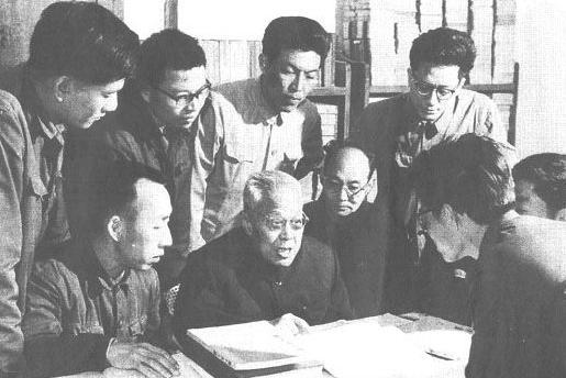 徐中舒：中国现代著名历史学家、古文字学家