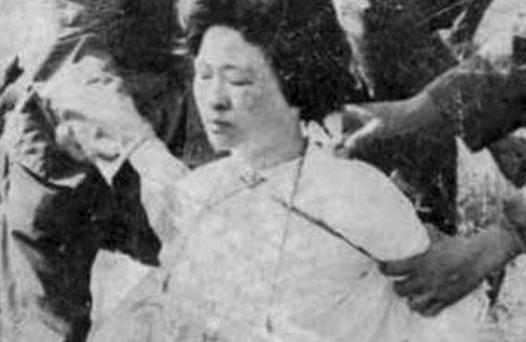 最年轻最漂亮的女巨贪汤兰英为何会走上这条不归路!