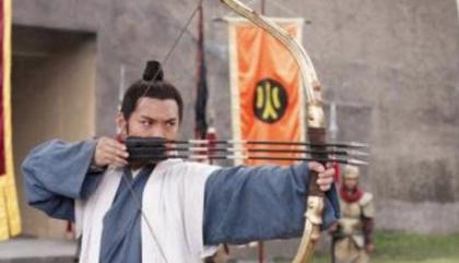 李世民派太医给秦琼看病，太医一走秦琼就把药倒掉