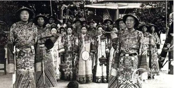 清朝太监退休后都去当和尚的原因:无人养老