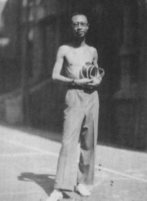 清朝末代皇帝溥仪私生活照片大揭密(组图)