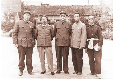 彭富九的妻子是谁