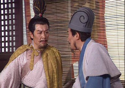 刘备对诸葛亮和庞统的态度不一样吗