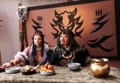 冒顿单于幼年时经历了什么