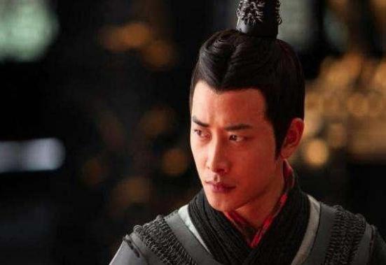 十一岁嫁给当皇帝的亲舅舅,死后被尊为花神