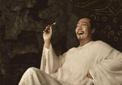 一直游山玩水、饮酒作乐的李白，他的资金从何而来