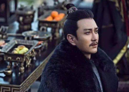 关羽为何会帮助曹操斩杀颜良呢