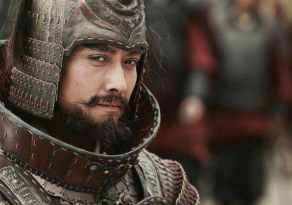 关羽为何会帮助曹操斩杀颜良呢