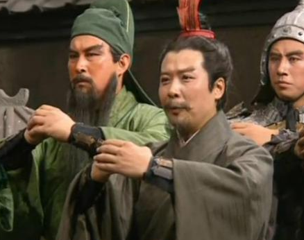 关羽张飞都拜刘备为大哥 刘备的武功是不是很高