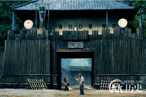 历史上最早使用空城计是谁？三国诸葛亮不是第一人