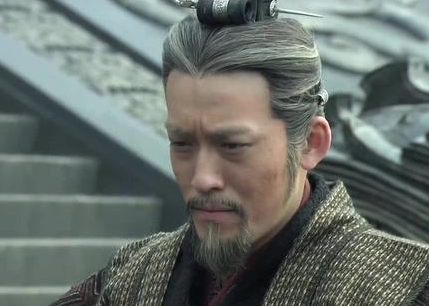 秦昭襄王60岁才开始掌权 其中谁的功劳最大