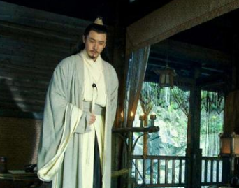 针对荆州之地，庞统与诸葛亮有何不用的见解