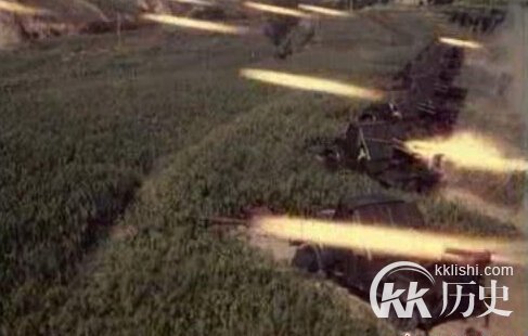 1981年十万大军军演 动用模拟“核武器”
