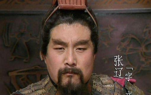 水淹七军以后，曹操还要迁都避关羽的原因是什么