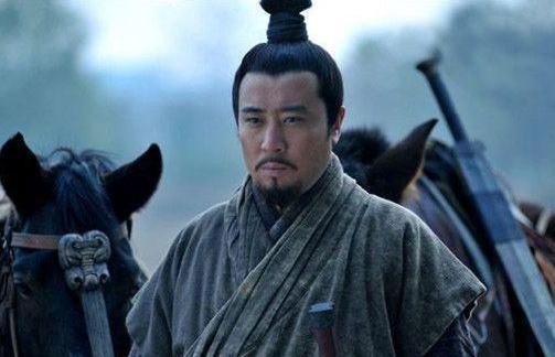 吕布的巅峰之战时什么时候