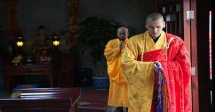 朱元璋为难寺庙和尚 主持八个字却救了寺庙和尚的命