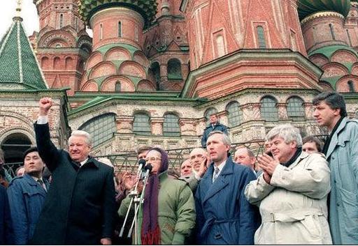 叶利钦为何要让苏联解体