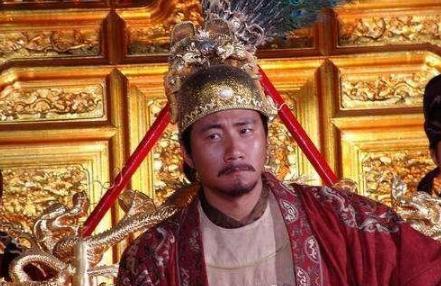 朱元璋铁腕反腐杀人无数，却不知贪钱反成了明朝的续命丸
