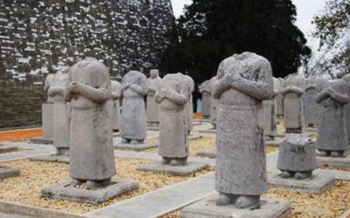 武则天墓前无头石人，是陵墓的&ldquo;守卫者&rdquo;吗