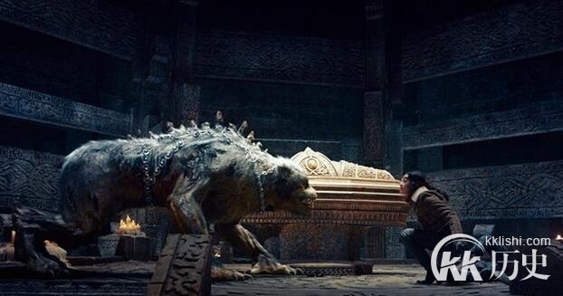 电影《鬼吹灯之九层妖塔》中的怪兽叫什么名字？