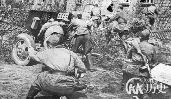 70年苏联大军压境：引发我国全民动员练兵
