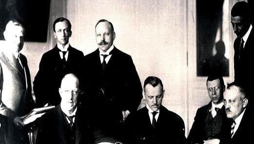 道威斯计划简介 该计划是在什么样的背景下提出的