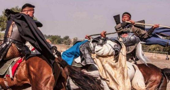 她嫁给自己的小叔子,后来独揽大权成了战争狂人