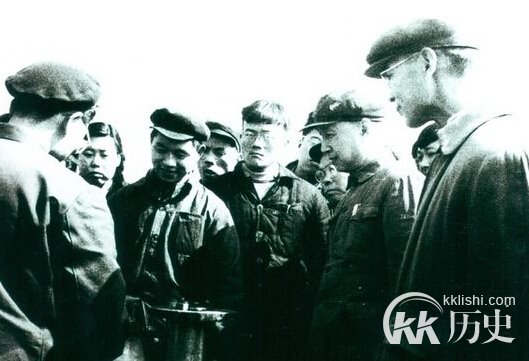 亿万国人泪奔！中国核弹元勋死后惊人一幕
