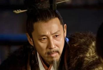 历史上秦始皇的龙袍为何是黑色而不是黄色的