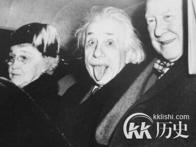 爱因斯坦吐舌头的照片来源 吐舌头照片是真的吗？