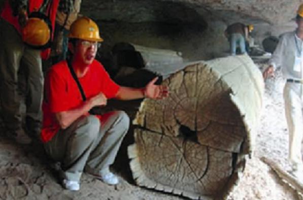 古越人为何要把先人葬于悬崖之上