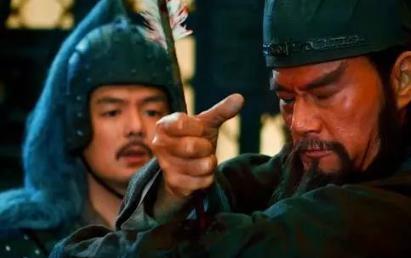 三国中刘备哭36次得江山，曹操做此三糗事成霸主！