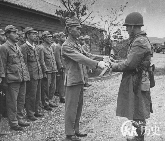 1945年中共曾对日军大屠杀 不投降一个不留
