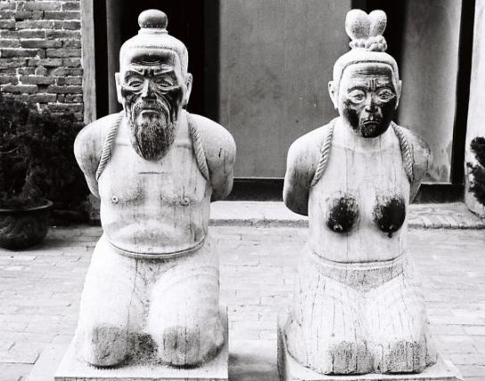 杀害岳飞的是秦桧还是赵构