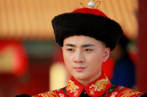 慈禧确定溥仪为皇帝后，光绪帝坐了什么事情