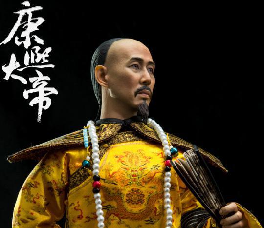 平西王吴三桂盘踞云南，当时的云贵总督是谁